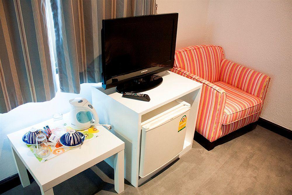 Justbeds Hotel Bangkok Bagian luar foto