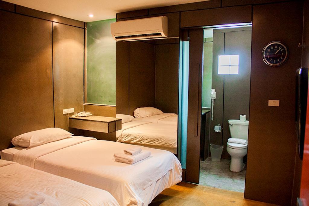 Justbeds Hotel Bangkok Bagian luar foto