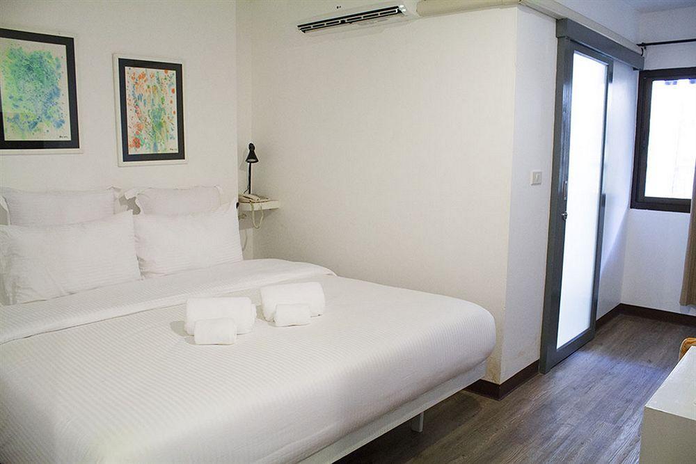 Justbeds Hotel Bangkok Bagian luar foto