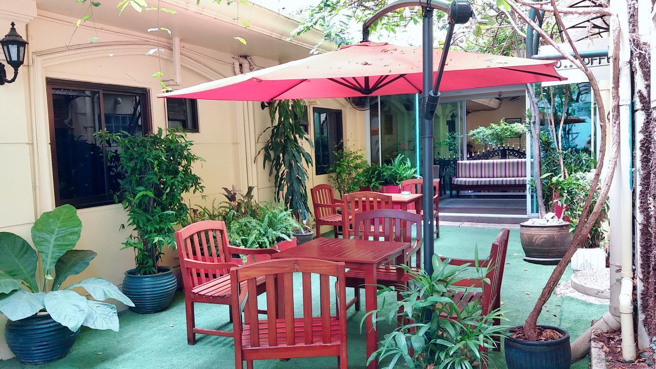 Justbeds Hotel Bangkok Bagian luar foto