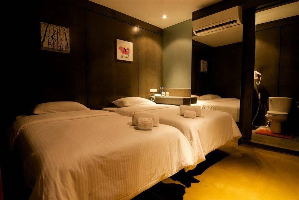 Justbeds Hotel Bangkok Bagian luar foto